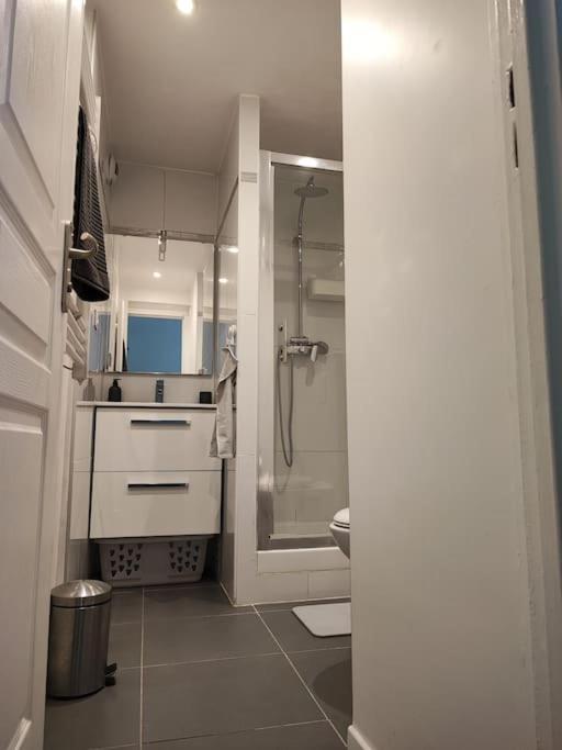 Appartement Studio Au Calme à Montreuil  Extérieur photo